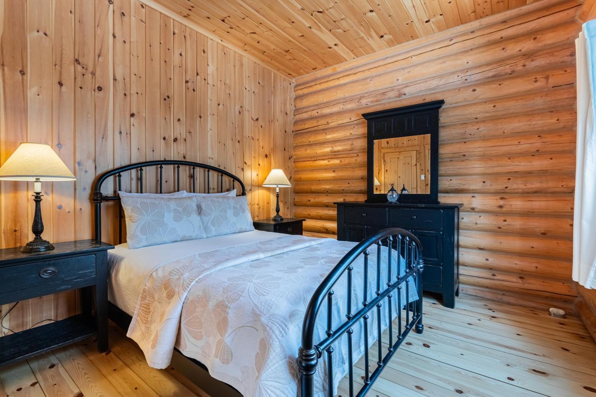 Fiddler Lake Resort Chalet 76 Deer Mille-Isles 外观 照片