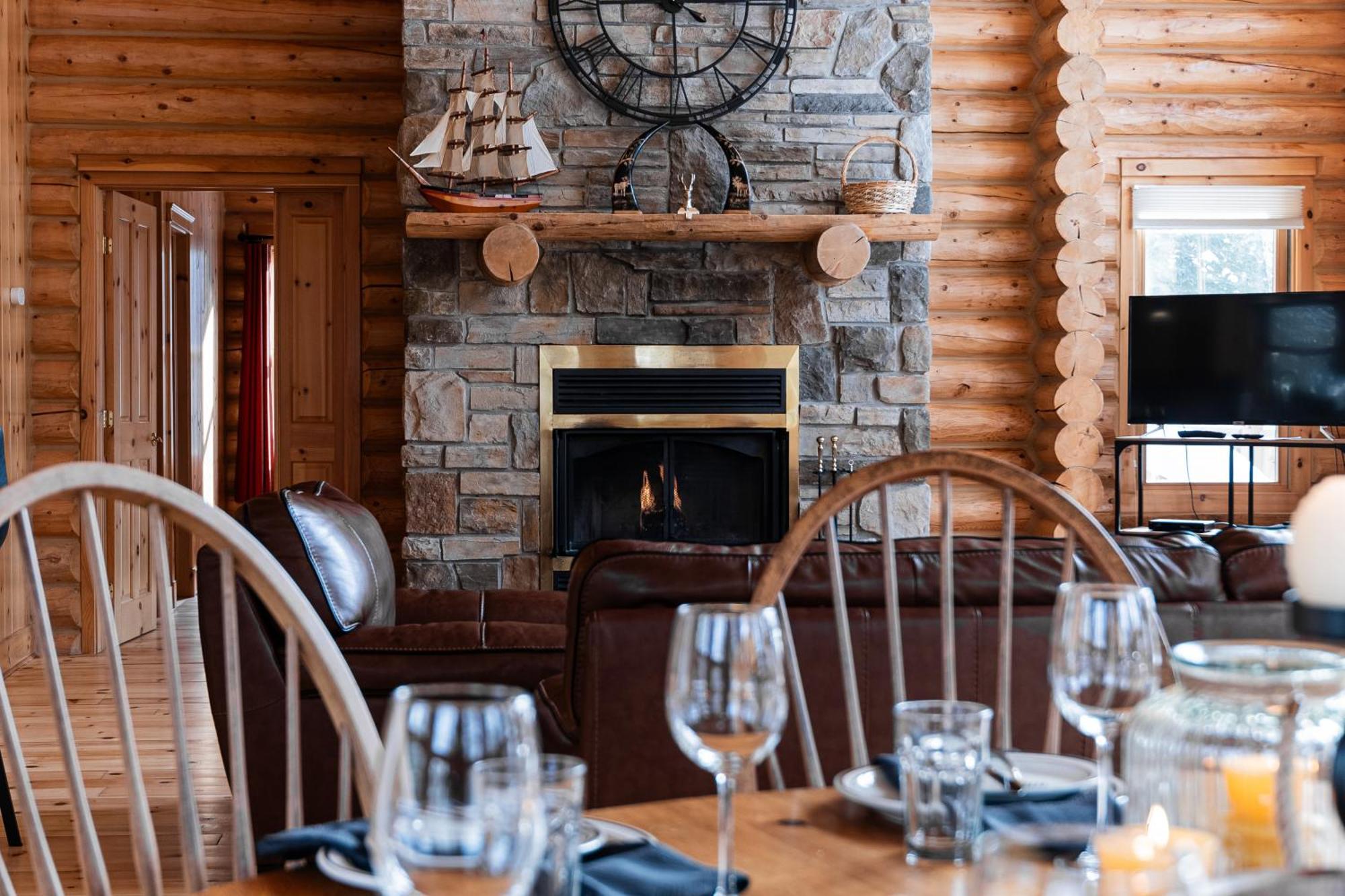 Fiddler Lake Resort Chalet 76 Deer Mille-Isles 外观 照片
